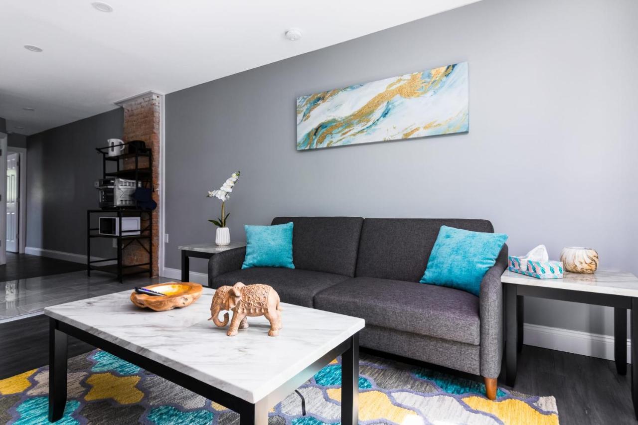 Quaint 1 Bedroom Apartment Sleeps 2-3, Near نياغارا فالس، نيويورك المظهر الخارجي الصورة