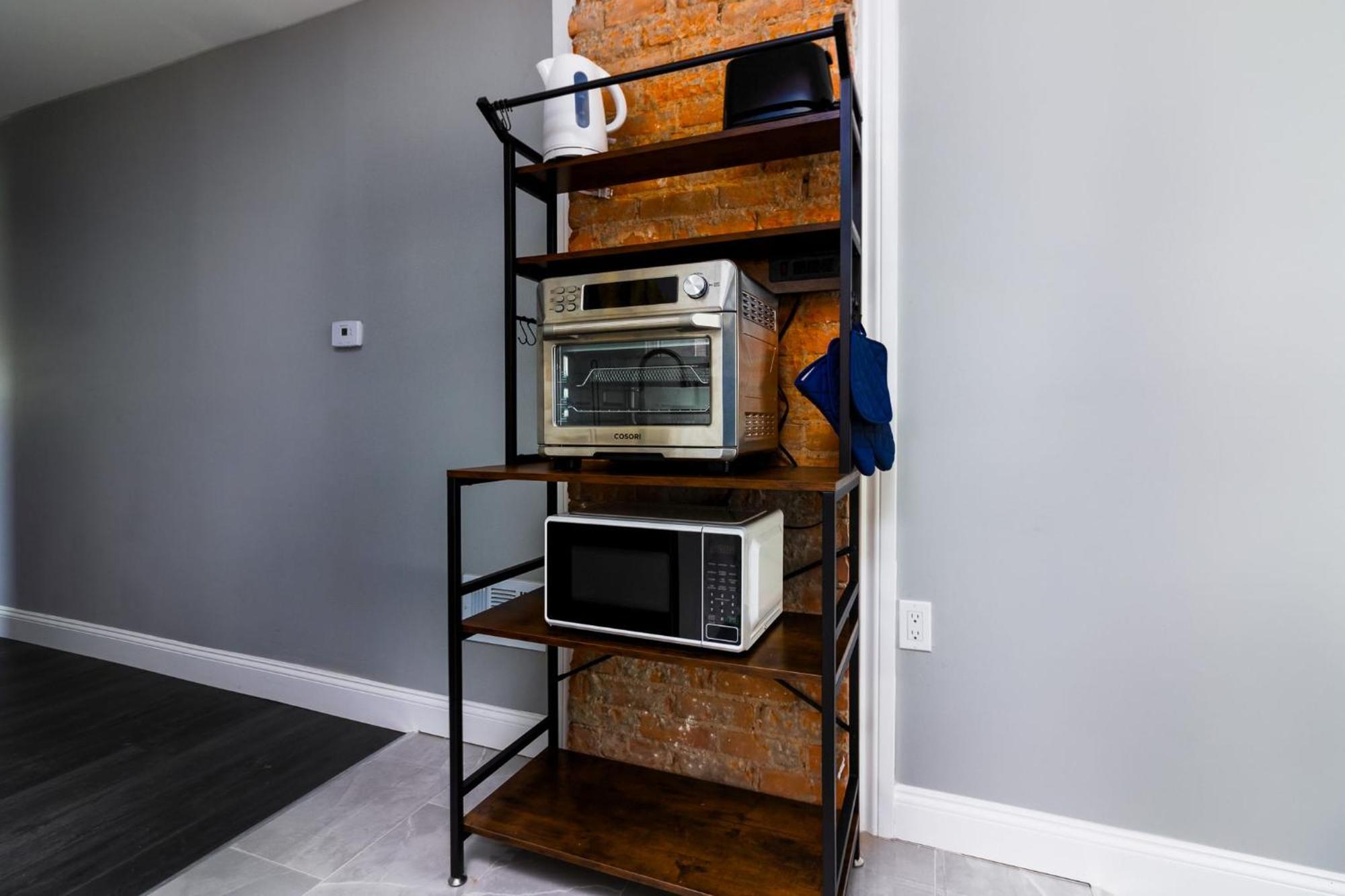 Quaint 1 Bedroom Apartment Sleeps 2-3, Near نياغارا فالس، نيويورك المظهر الخارجي الصورة